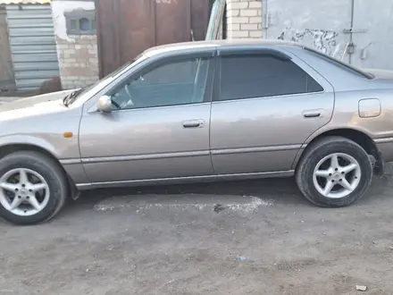 Toyota Camry 1998 года за 3 500 000 тг. в Семей – фото 6