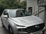 Hyundai Santa Fe 2022 года за 18 500 000 тг. в Алматы – фото 2