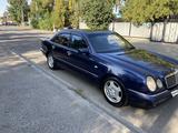 Mercedes-Benz E 230 1997 годаүшін2 600 000 тг. в Талдыкорган – фото 2