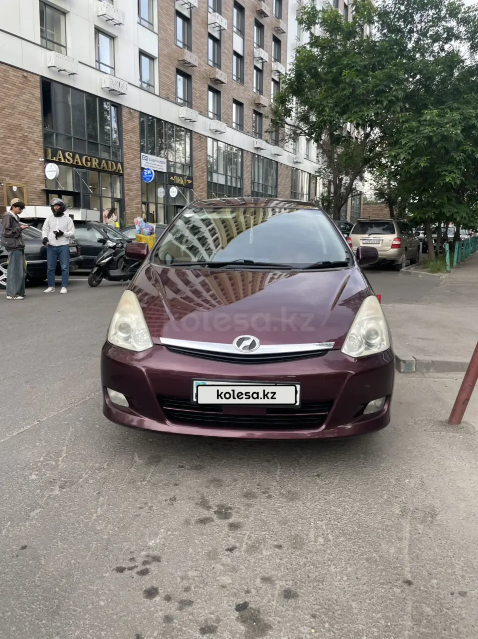 Toyota Wish, 2009