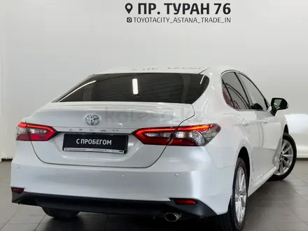 Toyota Camry 2023 года за 16 600 000 тг. в Астана – фото 19
