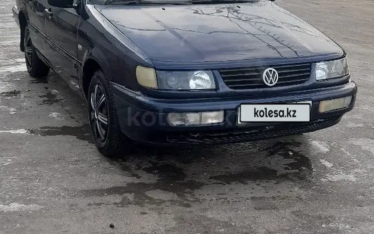 Volkswagen Passat 1994 годаfor1 750 000 тг. в Алматы