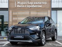 Toyota RAV4 2021 года за 17 390 000 тг. в Алматы