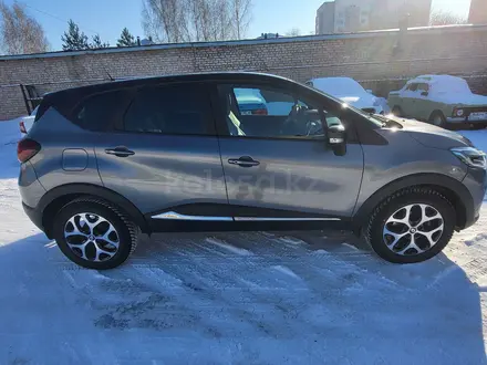 Renault Kaptur 2019 года за 9 300 000 тг. в Петропавловск – фото 2