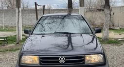 Volkswagen Vento 1994 года за 1 500 000 тг. в Тараз – фото 2