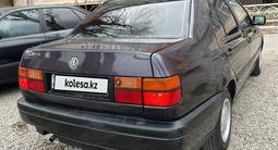 Volkswagen Vento 1994 года за 1 500 000 тг. в Тараз – фото 3