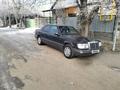 Mercedes-Benz E 220 1993 года за 2 700 000 тг. в Алматы – фото 2