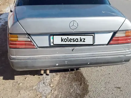 Mercedes-Benz E 200 1990 года за 2 000 000 тг. в Шымкент