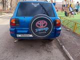 Toyota RAV4 1996 года за 2 800 000 тг. в Темиртау – фото 2