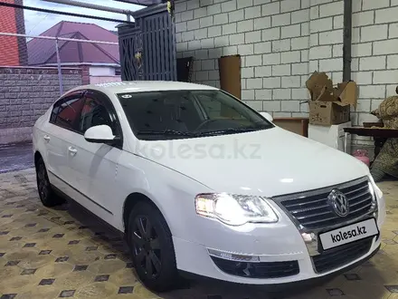 Volkswagen Passat 2007 года за 3 400 000 тг. в Алматы – фото 2