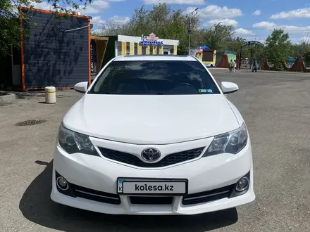 Toyota Camry 2014 года за 8 300 000 тг. в Актобе – фото 7