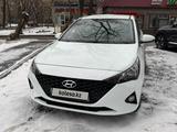 Hyundai Accent 2021 года за 6 200 000 тг. в Алматы – фото 2