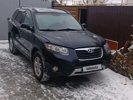 Hyundai Santa Fe 2012 года за 7 600 000 тг. в Астана