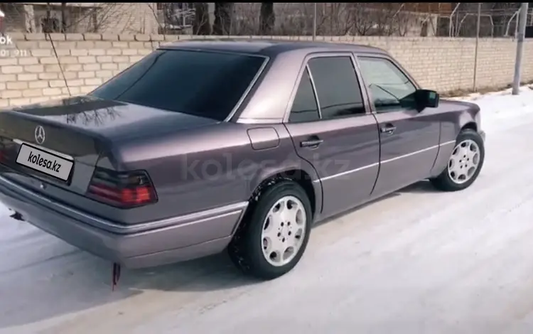 Mercedes-Benz E 320 1995 годаүшін4 500 000 тг. в Талдыкорган