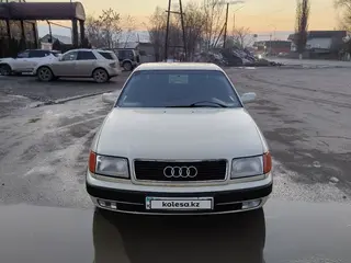 Audi 100
