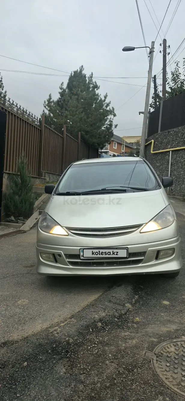 Toyota Previa, 2000