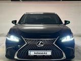 Lexus ES 250 2019 годаfor19 500 000 тг. в Астана