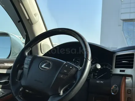 Lexus LX 570 2014 года за 30 000 000 тг. в Алматы – фото 16