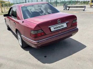 Mercedes-Benz E 280