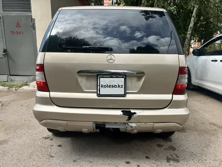 Mercedes-Benz ML 320 2002 года за 3 900 000 тг. в Астана – фото 3