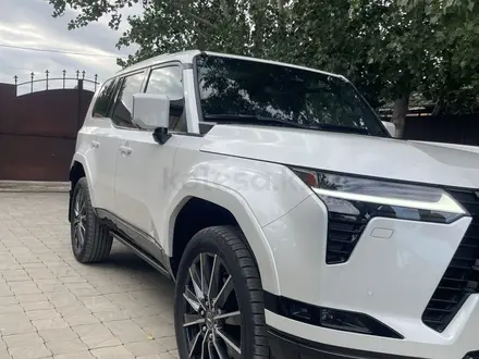 Lexus GX 550 2024 года за 63 000 000 тг. в Актобе – фото 4