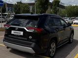 Toyota RAV4 2022 годаүшін13 000 000 тг. в Актобе – фото 4