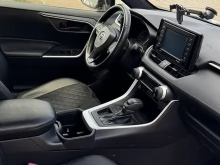 Toyota RAV4 2022 года за 13 000 000 тг. в Актобе – фото 5