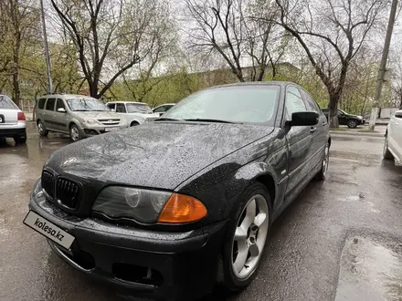 BMW 318 1999 года за 2 500 000 тг. в Караганда – фото 2