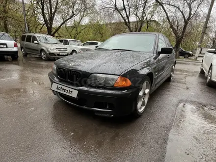 BMW 318 1999 года за 2 500 000 тг. в Караганда – фото 3