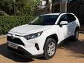 Toyota RAV4 2021 года за 13 000 000 тг. в Уральск – фото 3