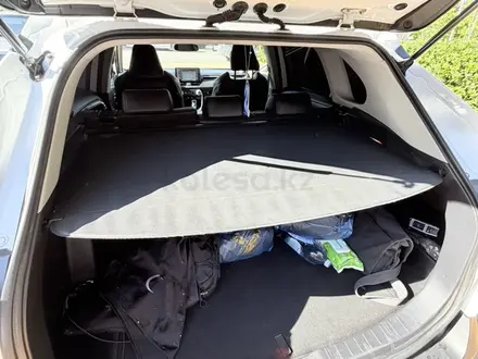 Toyota RAV4 2021 года за 13 000 000 тг. в Уральск – фото 16