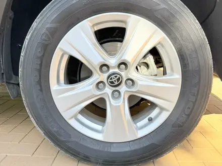 Toyota RAV4 2021 года за 13 000 000 тг. в Уральск – фото 17