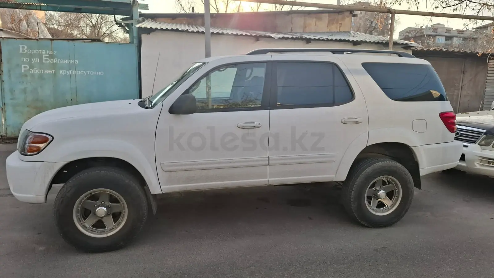 Toyota Sequoia, 2001