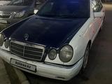 Mercedes-Benz E 230 1995 года за 1 300 000 тг. в Жезказган – фото 5