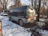 Mitsubishi Delica 1994 годаfor1 000 000 тг. в Алматы – фото 3
