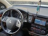 Mitsubishi Outlander 2013 года за 8 500 000 тг. в Атырау – фото 5