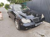 Mercedes-Benz C 200 2002 года за 3 600 000 тг. в Талдыкорган