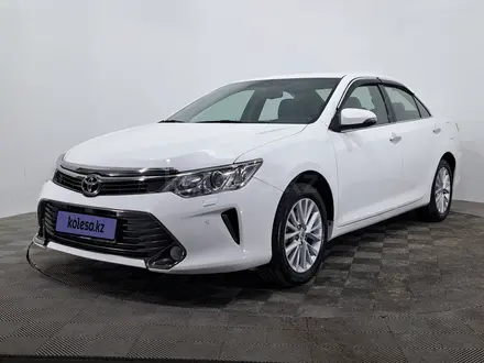 Toyota Camry 2015 года за 11 690 000 тг. в Астана