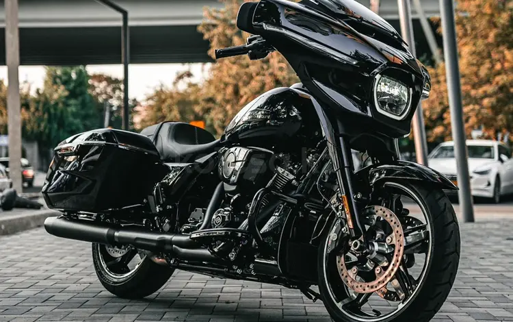 Harley-Davidson  Street Glide 2025 года за 25 500 000 тг. в Алматы