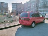 Volkswagen Sharan 1997 годаүшін1 900 000 тг. в Талдыкорган