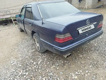 Mercedes-Benz E 280 1994 года за 2 100 000 тг. в Шымкент – фото 3