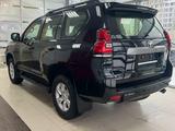 Toyota Land Cruiser Prado 2023 года за 27 710 000 тг. в Астана – фото 3