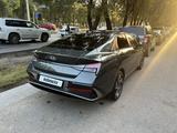 Hyundai Elantra 2024 годаfor8 500 000 тг. в Алматы – фото 4