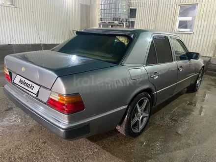 Mercedes-Benz E 230 1992 года за 1 000 000 тг. в Кентау – фото 3