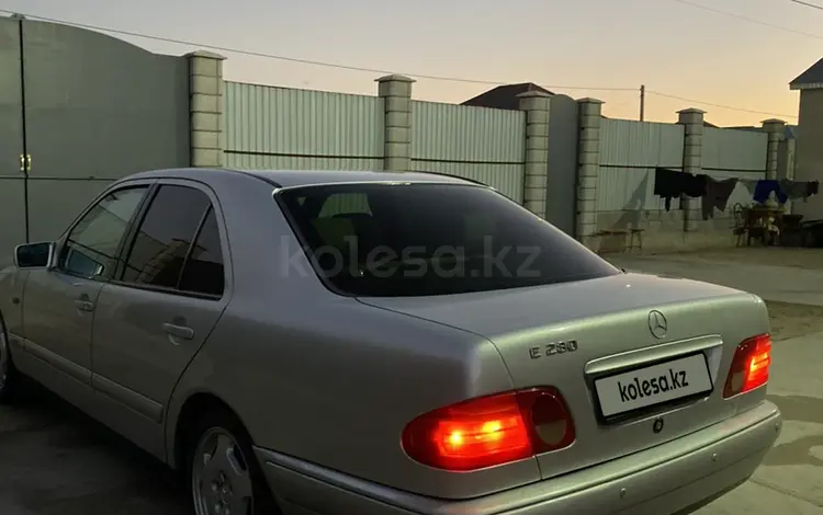 Mercedes-Benz E 280 1996 годаүшін1 700 000 тг. в Шымкент