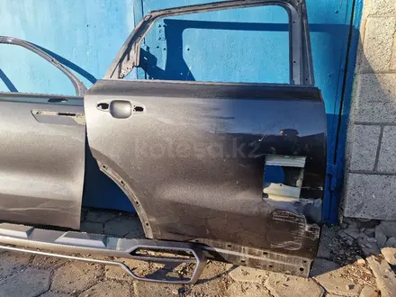 Дверь Kia Sorento за 250 000 тг. в Караганда – фото 3