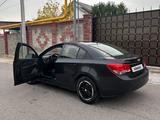 Chevrolet Cruze 2013 года за 2 850 000 тг. в Алматы – фото 3