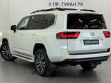 Toyota Land Cruiser Prestige 2023 года за 51 500 000 тг. в Астана – фото 2