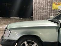 Mercedes-Benz E 230 1992 годаfor1 200 000 тг. в Алматы