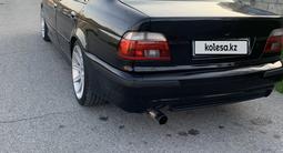 BMW 528 1998 года за 3 000 000 тг. в Шымкент – фото 3